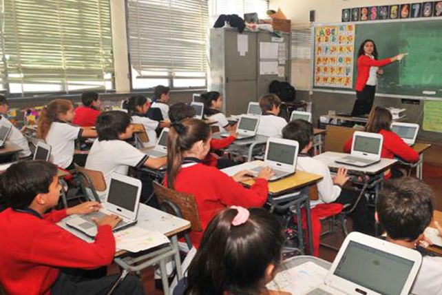 Anuncian un incremento en las cuotas de los colegios privados