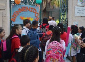Pullaro garantizó el inicio de clases en Santa Fe sin paros y remarcó que la política salarial estará atada a la inflación