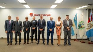 De izquierda a derecha: José Barraza, Fabio Reche, Miguel Malatesta, Rubén Marasca, Sebastián Eskenazi, Claudio Forneris, Emilse Moschen Sebastián Chale.