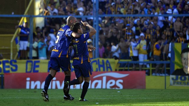 Central venció a Defensa y Justicia en febrero de 2012.