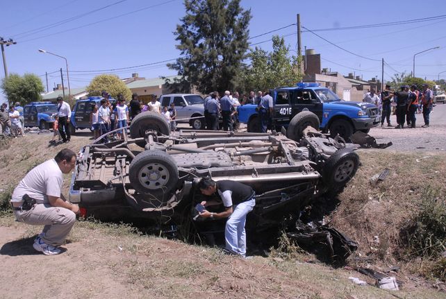 La camioneta en la que Rodríguez y sus cómplices huían tras robar una mueblería de Casilda