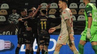 Unión quiere cortar su racha en el historial contra Platense