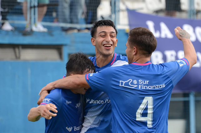 Thiago Bartalini anotó el gol del triunfo de Argentino ante Sportivo Barracas.