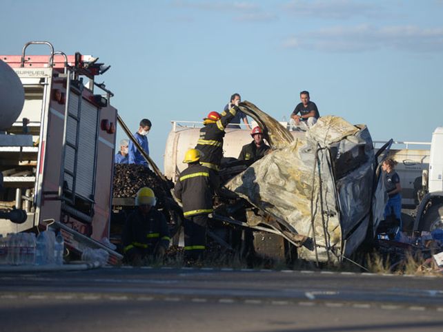 Impresionante registro fotográfico del accidente que se cobró 17 vidas