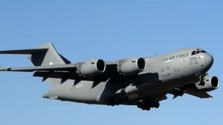 Sopresa por un avión militar de Estados Unidos en el aeropuerto de Mendoza