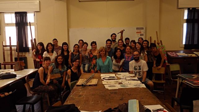 Taller de pintura en Humanidades y Artes.