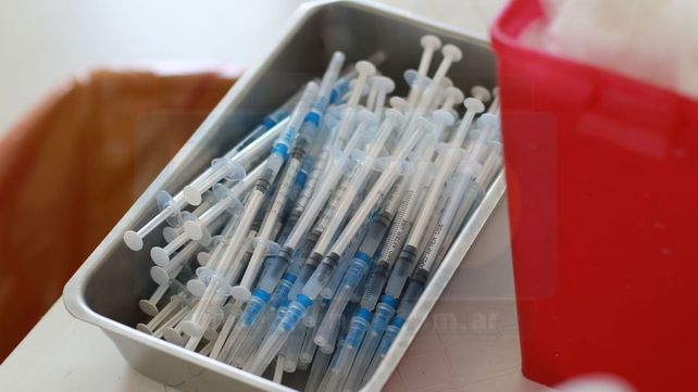 Vacuna antigripal: farmacias la recibirán la próxima semana