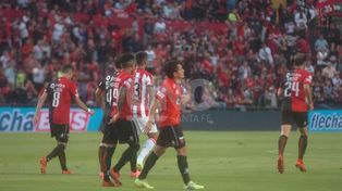 El Pulga Rodríguez se vistió de héroe y Colón ganó una final ante Estudiantes
