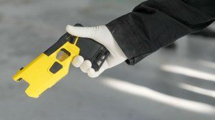 La Policía de Santa Fe está capacitando a los agentes para el uso de las pistolas Taser