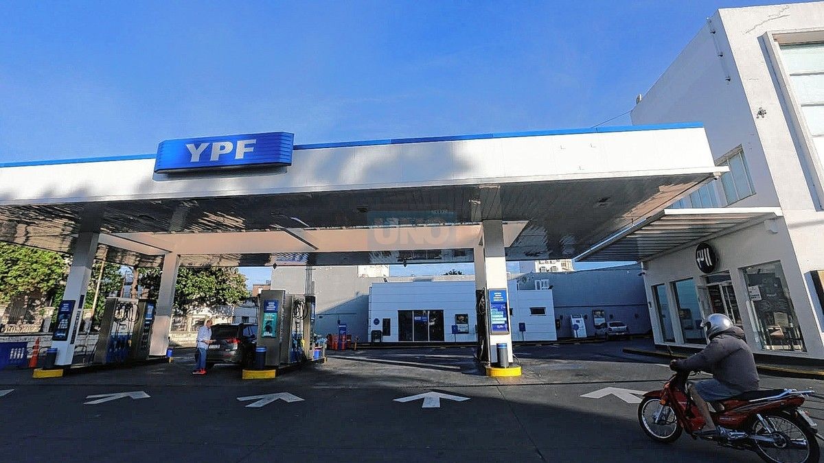 Cayó la venta de combustibles por tercer mes consecutivo