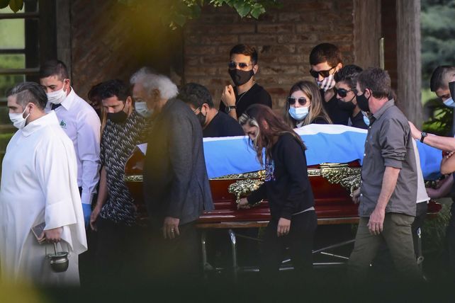 La Justicia prohibió cremar el cuerpo de Maradona