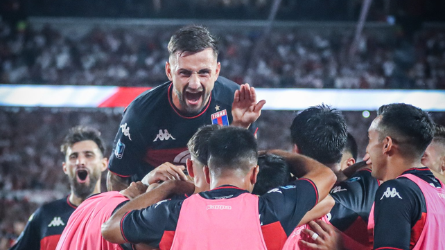 El volante Jalil Elías
