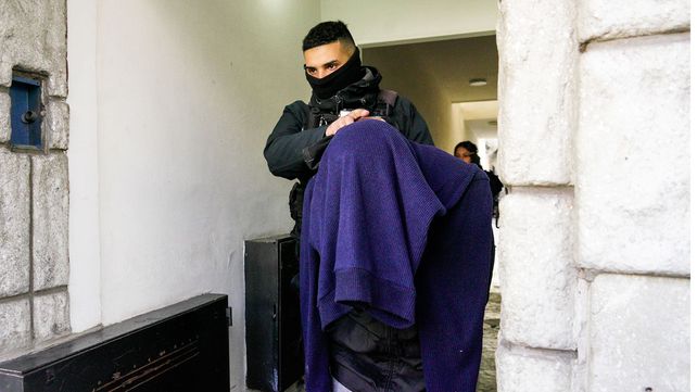 Rescatan a dos mujeres de un departamento en barrio del Abasto e investigan trata de personas