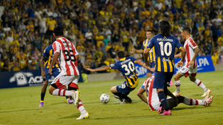 Tomás OConnor finaliza una gran jugada para anotar el único gol con el que Central venció por 1 a 0.