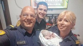 Policías de General Ramírez compartieron la felicidad de poder ayudar a traer una vida al mundo