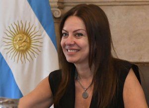 El gobierno anunció que dará de baja más de 27.000 planes sociales