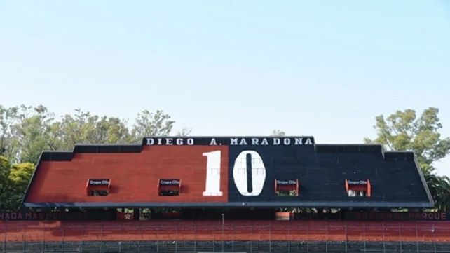 El homenaje de Newells a Diego Maradona