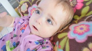 Helenita evoluciona bien de un trasplante de médula en Estados Unidos