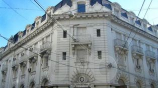 El Nuevo Banco de Santa Fe instala sillas para las esperas en Santa Fe