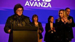 El vocero presidencial, Manuel Adorni, informó este lunes que el presidente Javier Milei tomó la decisión de conformar una mesa política nacional.