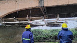 Recuperaron los andamios sustraidos del puente Carretero