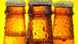 España: Tomar cerveza ayuda a llegar mejor a la vejez