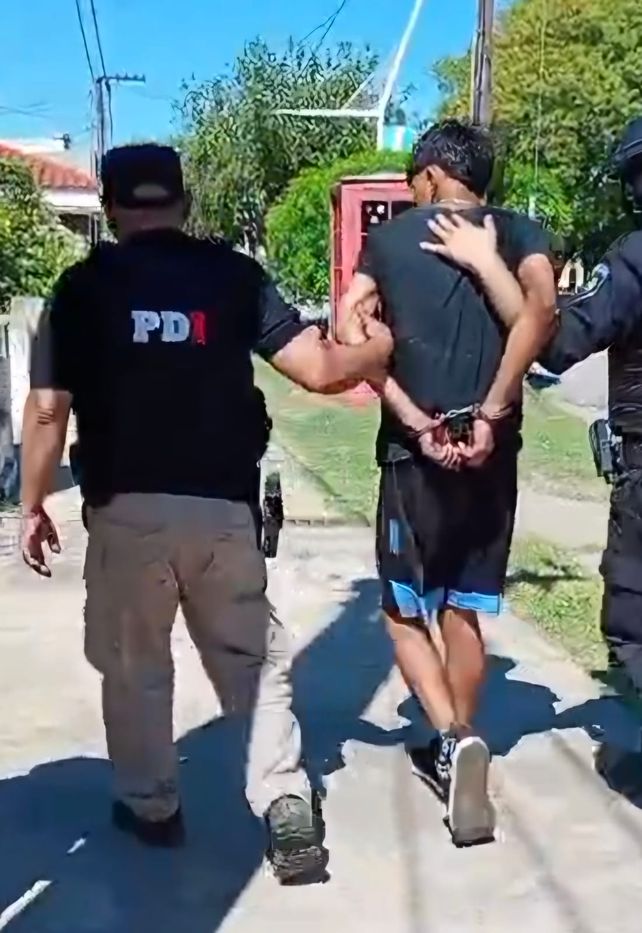 Pelea, intervención de un penitenciario y dos detenidos por intentar robar una moto