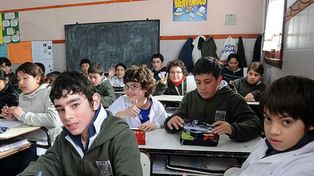 Los adolescentes argentinos comen más sano, según una encuesta oficial