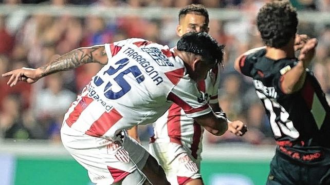 Tarragona y su noche soñada en el debut con Unión Tarragona y su noche soñada en el debut con Unión