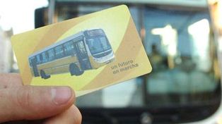 Ya rige el aumento al boleto de colectivos en Santa Fe