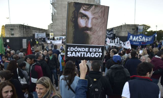 Miles de rosarinos marcharon el domingo pasado para pedir por la aparición con vida de Santiago Maldonado.