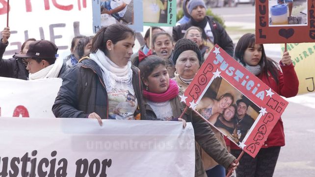 Piden Justicia para las víctimas del triple crimen de Bajada Grande