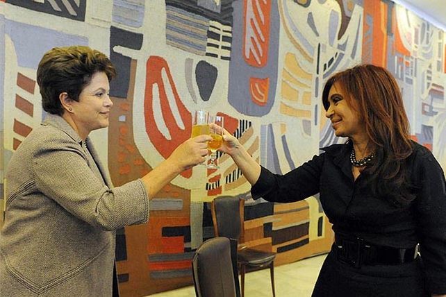 Tras la reunión, Cristina y Dilma crearán organismo de integración