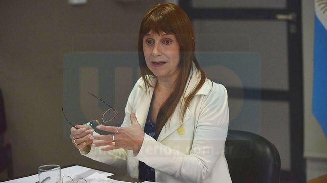 Diputados de la oposición piden interpelar a Velázquez