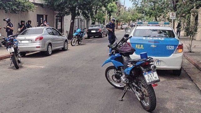 El conductor del vehículo fue alcanzado por personal policial y puesto a disposición de la justicia.