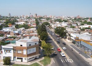 Proponen que se pueda estacionar en ambas calzadas de calles transversales a F. Zuviría