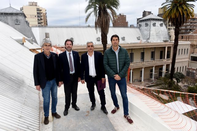 Fuerte inversión. Se destinaron unos mil millones de pesos provenientes de la UNR en la restauración integral de Derecho.