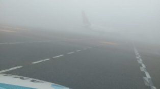 La niebla afectó una veintena de vuelos en Buenos Aires y también lo sufrió Rosario
