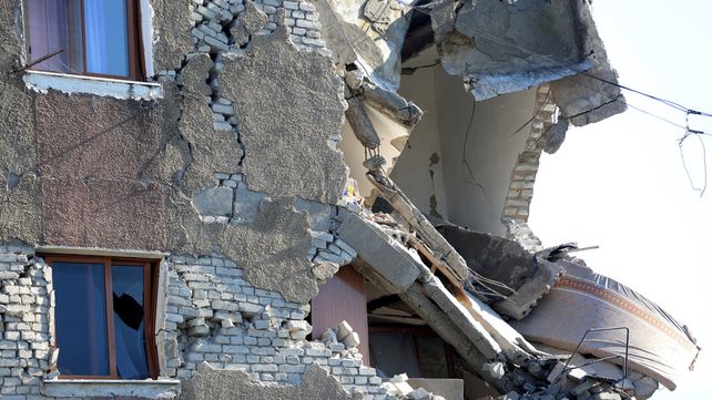 Al menos 21 muertos por un terremoto en Albania