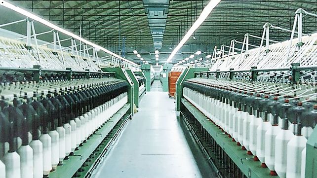 Empresa del rubro textil Alal cierra y deja 260 trabajadores en la calle