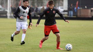 Valentino Acuña integra la lista de los jugadores de Newells que viajan a México.