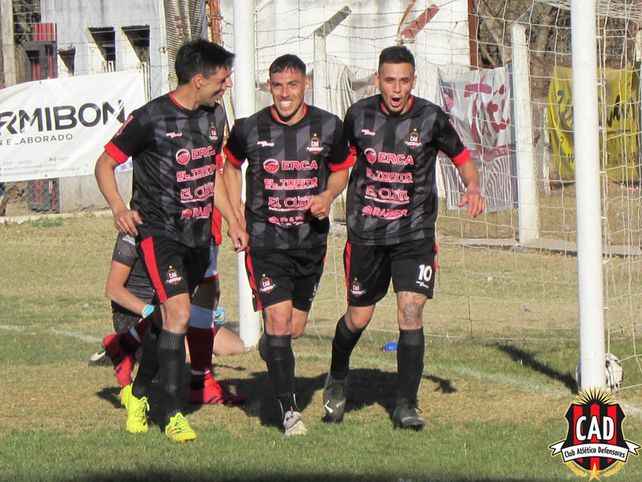 A puro grito.&nbsp;Los goleadores de Defensores están afilados