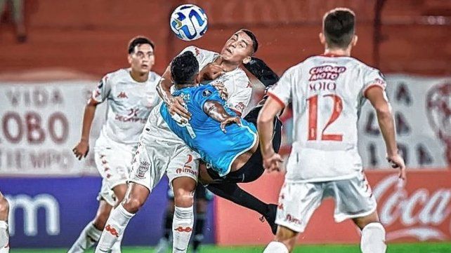 Huracán no pasó del empate en la ida ante Sporting Cristal de Perú