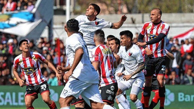 Colón y Barracas Central jugaron dos partidos