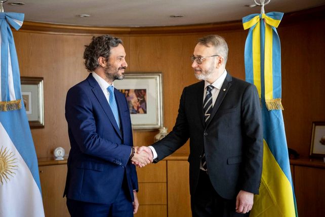 Cafiero recibió este sábado al nuevo embajador de Ucrania en el país.