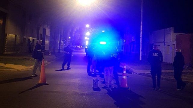 El padre entregó a su hijo, presunto autor de matar a su amigo en Villa Gobernador Gálvez