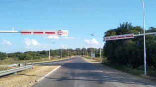 A horas de instalados chocaron los limitadores de altura para evitar el tránsito pesado que se habían instalado en los accesos de Victoria