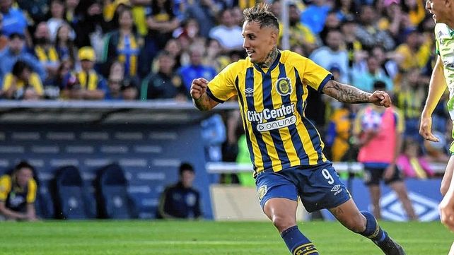 El delantero de Rosario Central Jhonatan Candia fue demorado algunas horas luego de protagonizar un incidente con una mujer policía.