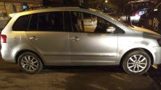 Un joven que viajaba en el VW Suran fue asesinado este jueves por la noche en Presidente Quintana al 2000. (Foto: @joseljuarezJOSE) Un joven que viajaba en el VW Suran fue asesinado este jueves por la noche en Presidente Quintana al 2000. (Foto: @joseljuarezJOSE)