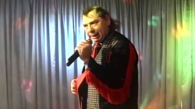 Murió el cantante Fabián Show al volcar su camioneta cerca de Bell Ville